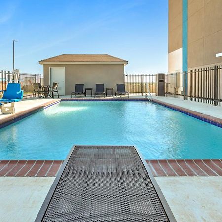 Holiday Inn Express - San Antonio East I-10 By Ihg Exterior foto